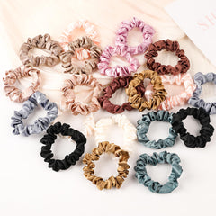 Ivyu scrunchie securing hair during run showing stable hold for exercise benefit