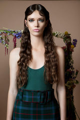 J Beverly Hills hands working shampoo into hair highlighting effective lather and detangling benefit
