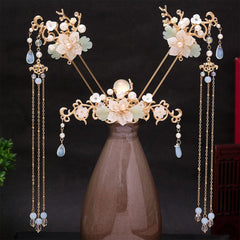 Jaczora tassel chains and teardrop crystal close-up showing movement and sparkle