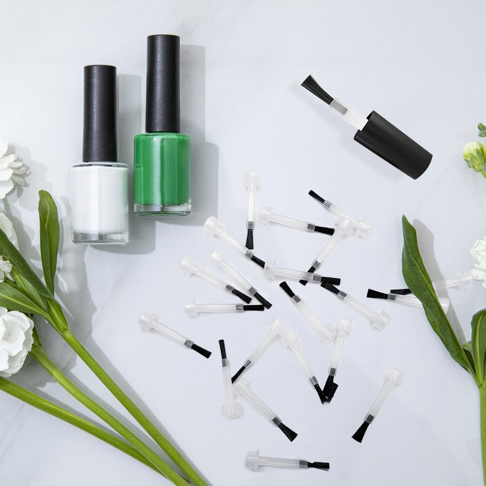 JDBZYDM brush applying dip liquid illustrating controlled, even polish coverage