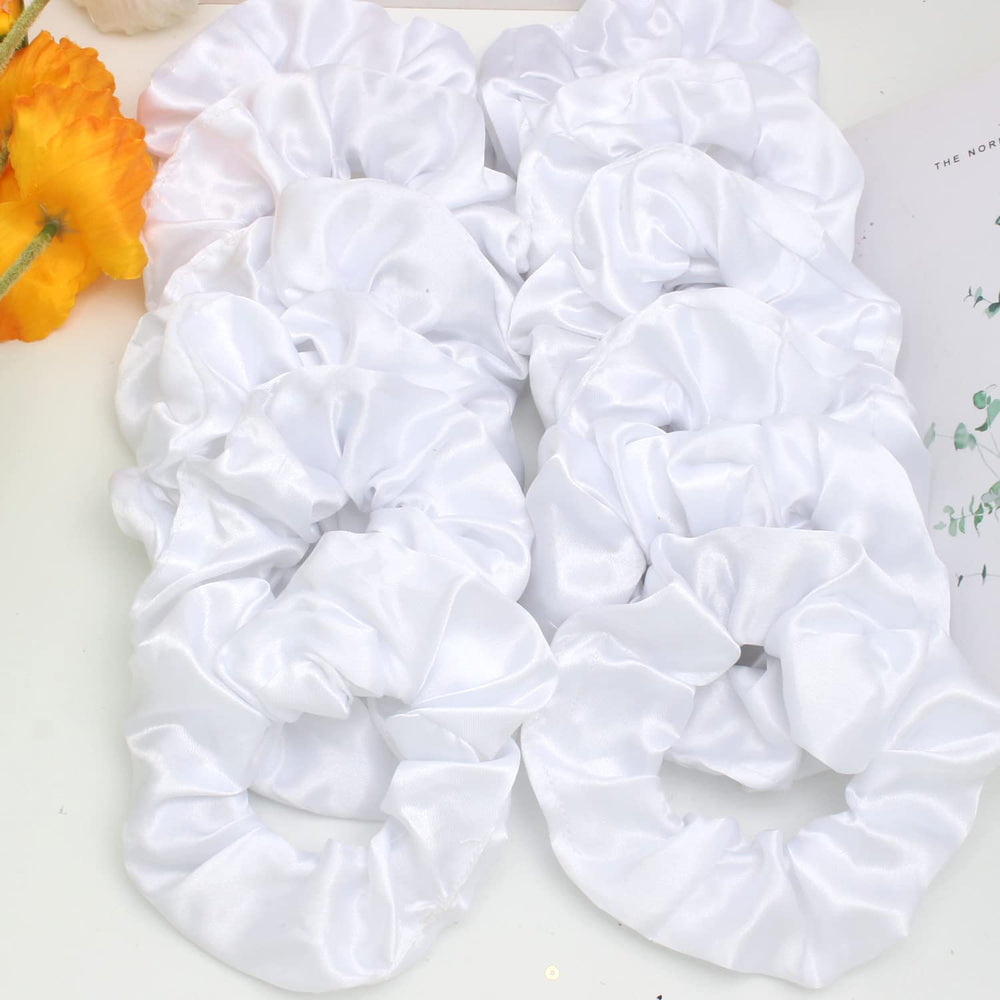 jeffan hand-held scrunchie showing size and stretch for fit reassurance