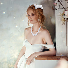 JiaDuo bone clip styled with Halloween outfit showing festive accent