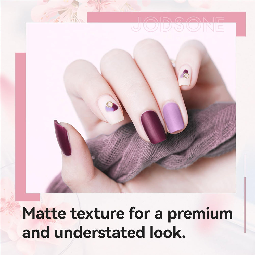 JODSONE glossy top coat swatch showing high-shine wet finish to boost color depth benefit