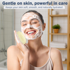 JOESOEF creamy foam lather on palm demonstrating effective cleansing