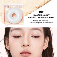 JUDYDOLL close-up of pan texture highlighting ultra-fine blendable finish