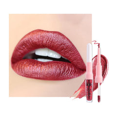 Kaely dual-ended tube showing liner and metallic lipstick benefit precision