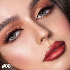 Kaely close-up of liner tip highlighting precise point for sharp lines and easy control