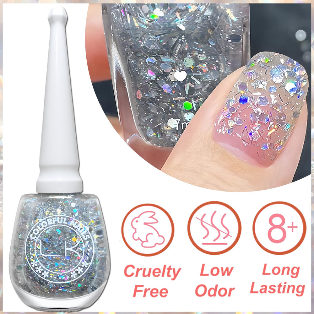 KAHSOSE brush and polish stroke demonstrating smooth application for even glitter distribution benefit