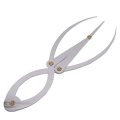 KAMILLEE calipers close jaw detail showing curved contact for accurate measurements