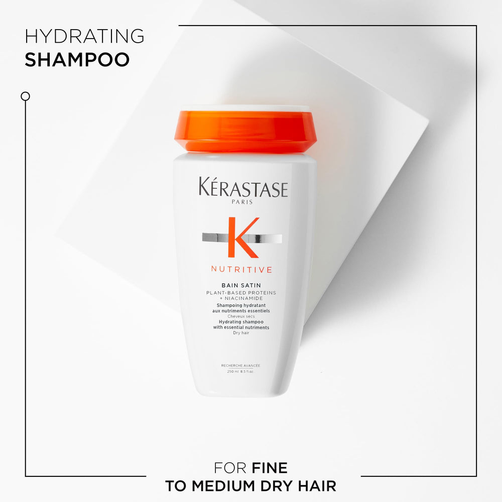 KÉRASTASE shampoo texture on hand demonstrating mousseable, lightweight lather