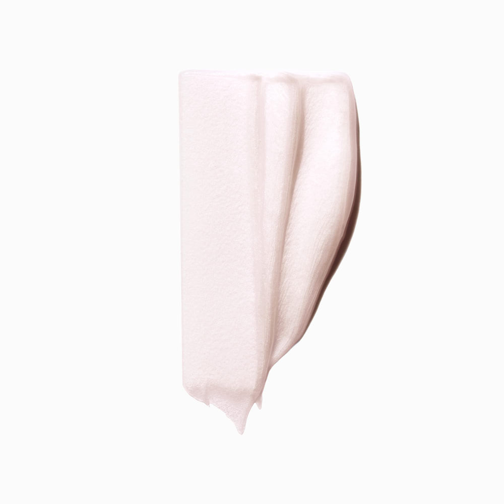 KÉRASTASE in bathroom lifestyle showing salon-grade home care benefit