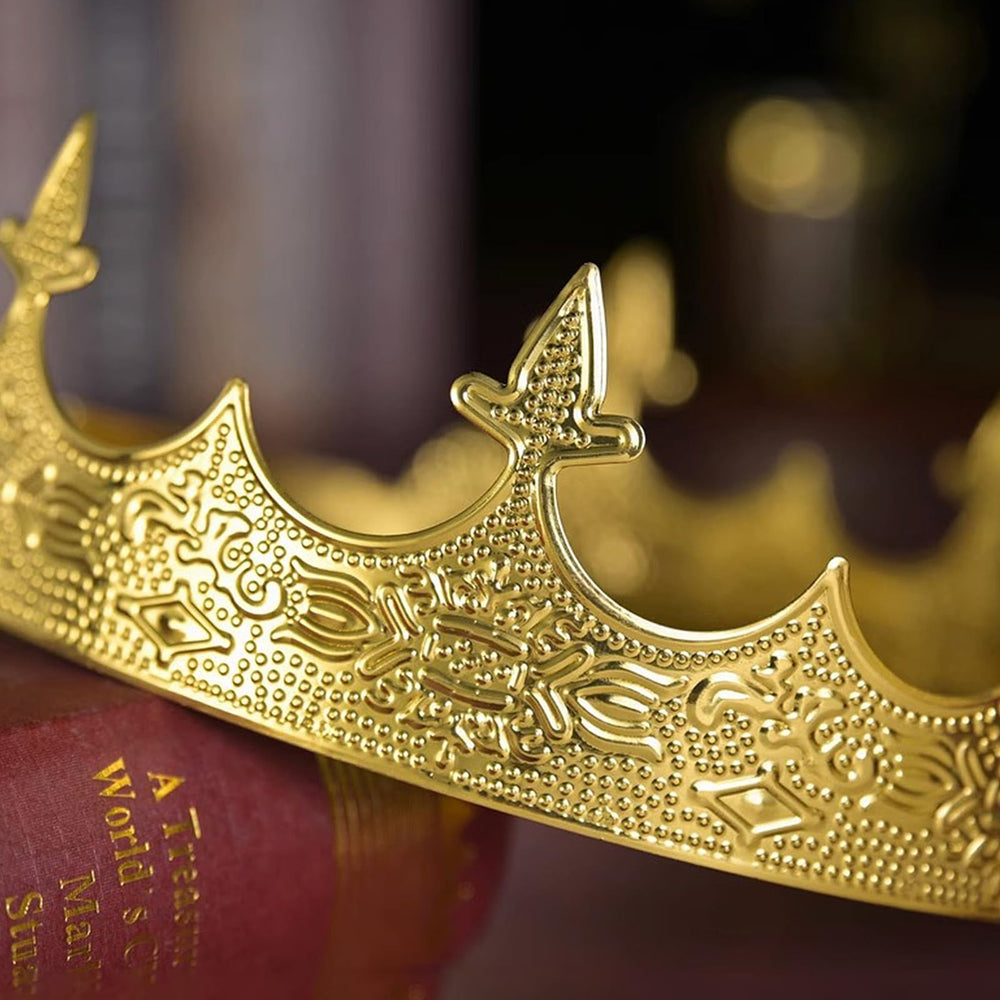 Generic king crowns size scale in hand showing lightweight practical wear