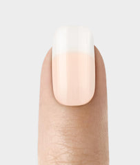 KISS kit contents with 2g glue mini file and manicure stick for full application