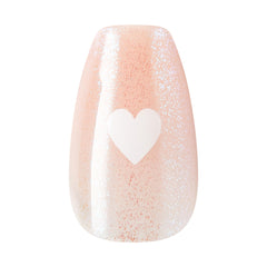 KISS brand layout with 2g glue, mini file, and manicure stick for quick application