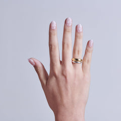 Profile of KISS short round nail shape showing comfortable fit on natural nail