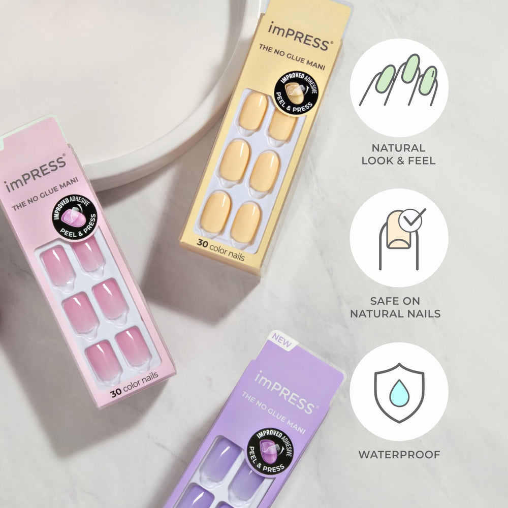 KISS Dolce Pink kit contents with prep pad, mini file, and manicure stick for convenience
