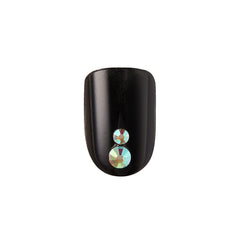 KISS Lavish size comparison chart showing multiple nail sizes for a customized fit benefit
