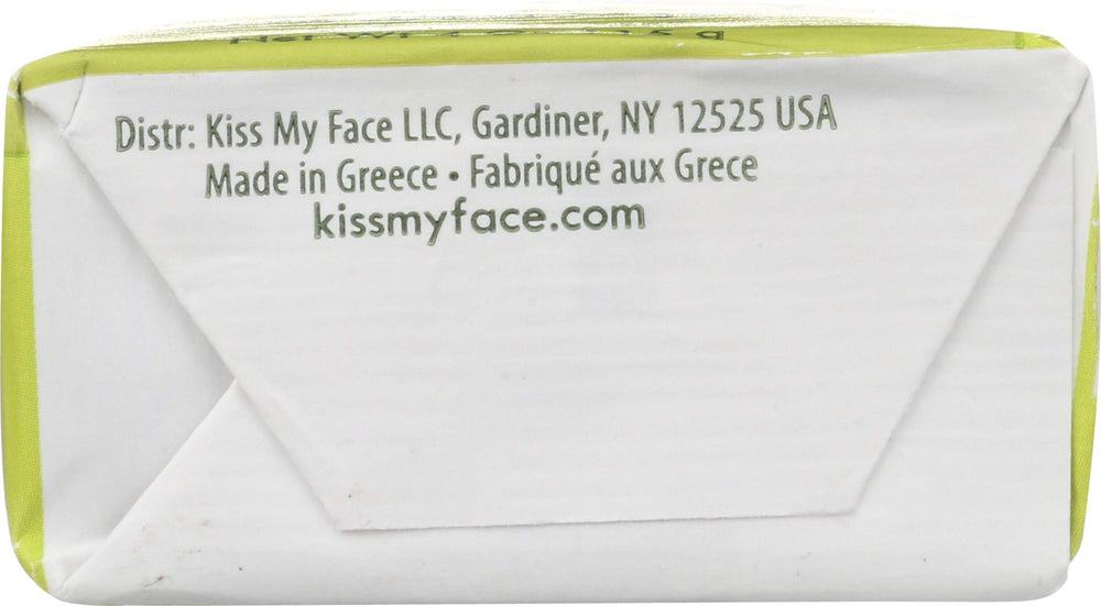 soap on draining dish showing Kiss My Face bar staying dry for longer lifespan