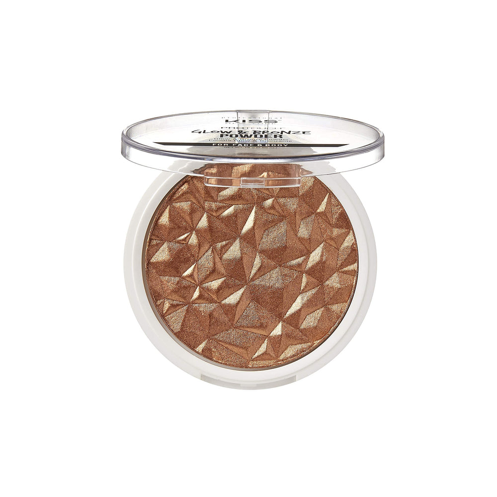 KISS New York bronzer applied on cheek, demonstrates natural sun-kissed warmth