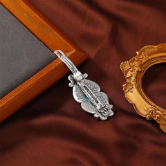 KOVOLITU barrette worn in half-up hairstyle showing polished look