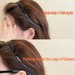 KOVOLITU detailed shot of inner tooth ridges securing hair without slipping for all-day wear