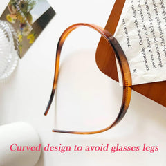 KOVOLITU model wearing headband with glasses for comfortable wear benefit