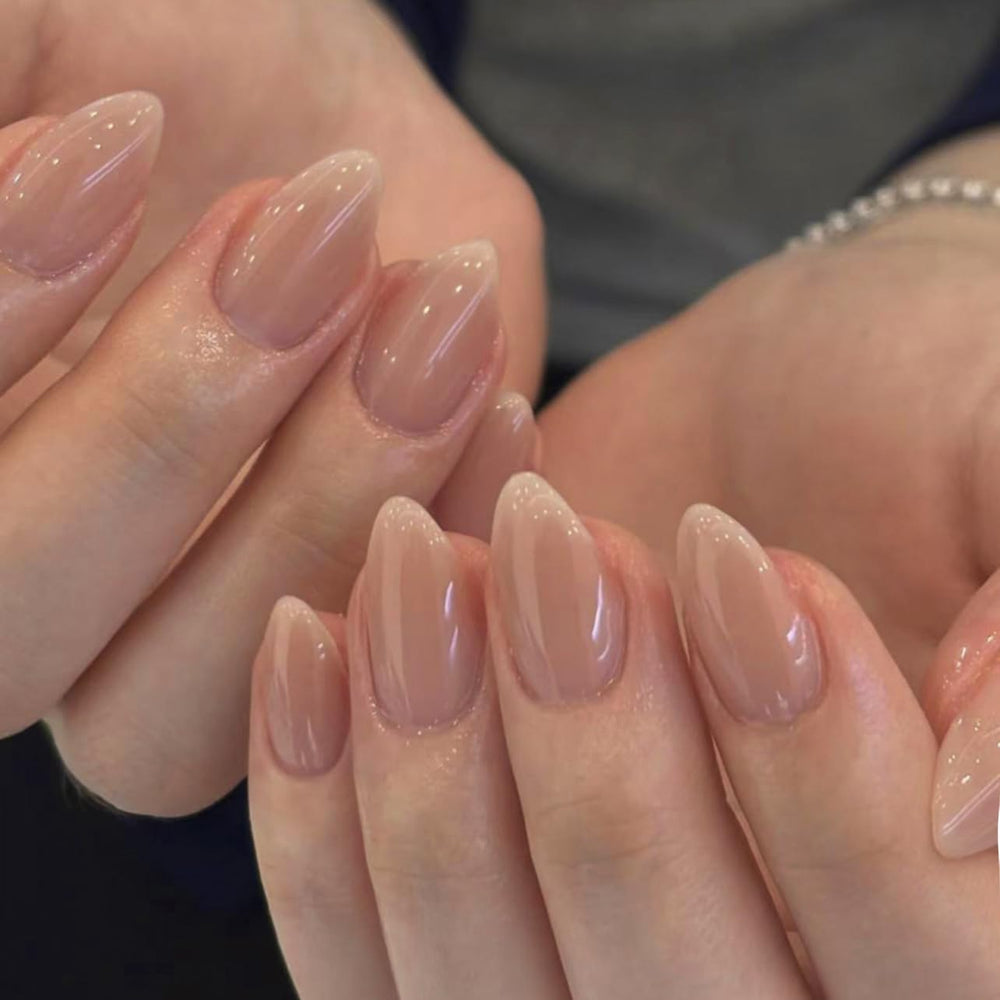 KQueenest close-up of thick acrylic texture highlighting crack resistance and durability