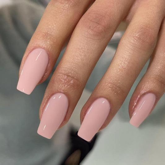 KQueenest front package showing 24-piece pastel pink set, easy salon look