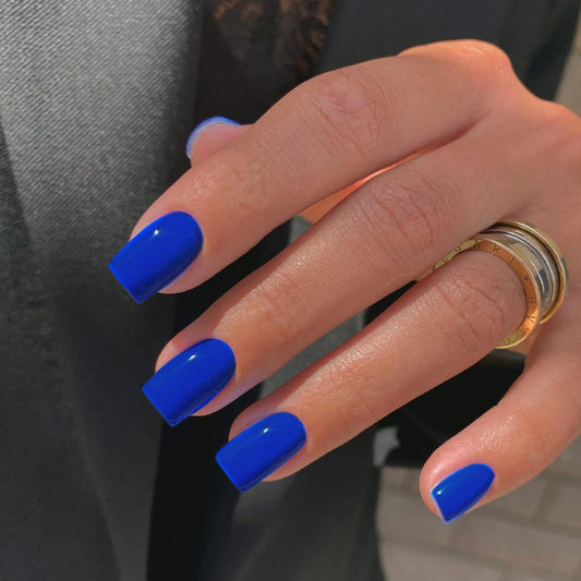KQueenest front packaging showing 24-piece royal blue set for fast styling