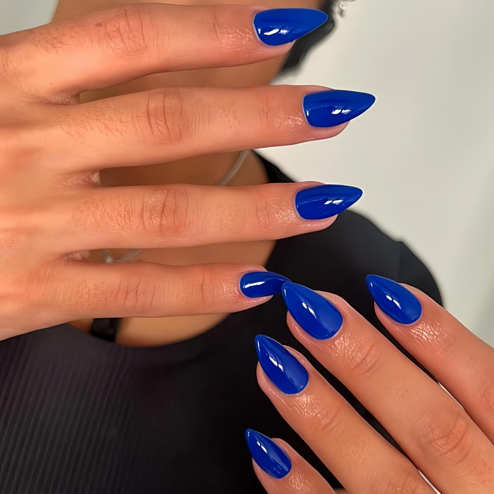 KQueenest short almond nails top view displaying uniform shape and fit benefit