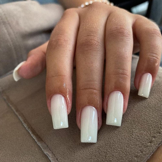 KXAMELIE front packaging showing 24 ivory white nails and glossy finish benefit