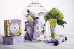 La Chatelaine ingredient label close-up highlighting clean-formula benefit