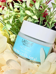 Lacura gel texture closeup highlighting smooth hydration and lightweight finish