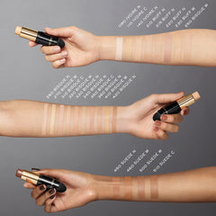 Lancôme cream-to-powder texture swatch illustrating natural matte finish and shine control