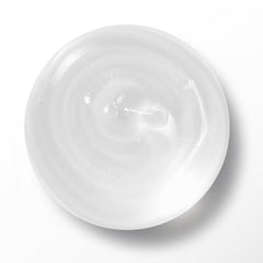 Lancôme close-up texture of primer showing smooth spreadability benefit