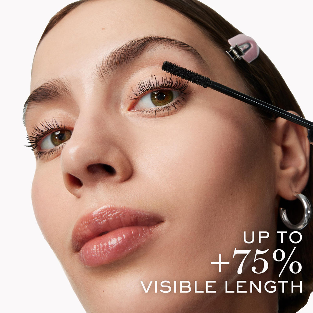 Lancôme packaging back label displaying ingredients and wear-time benefit
