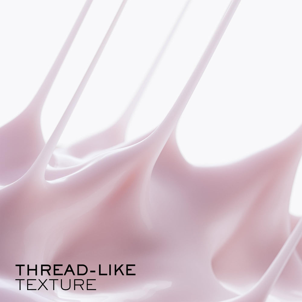 Lancôme application along jawline demonstrating targeted lifting benefit
