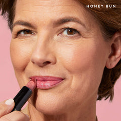 LAURA GELLER NEW YORK texture close-up demonstrating creamy glide and hydration