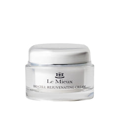 Le Mieux jar front showing packaging and lightweight hydration benefit