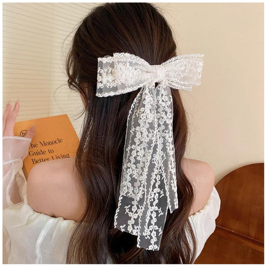 LEBEIGHT front packaging showing beige lace bow, elegant gift-ready presentation