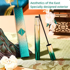 LESITI mascara texture on skin showing smooth, non-clumpy formula