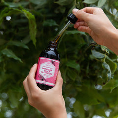 Leven Rose product label closeup highlighting organic and hexane-free benefits