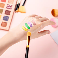 Linyuthia palette with mixed foundation showing accurate color-matching benefit