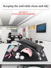 LIONVISON mat catching spilled polish shows waterproof protection for surfaces