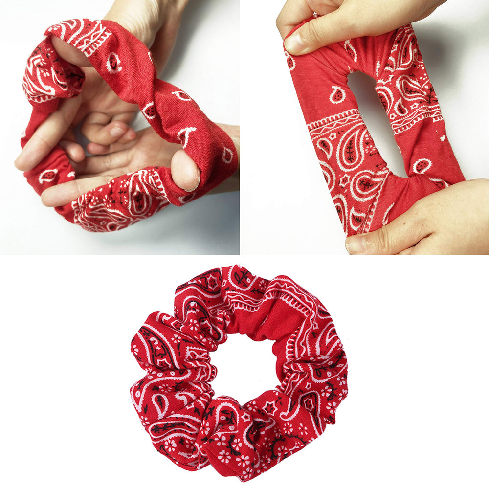 LOOKSEVEN five-color scrunchies arranged to show outfit-matching options