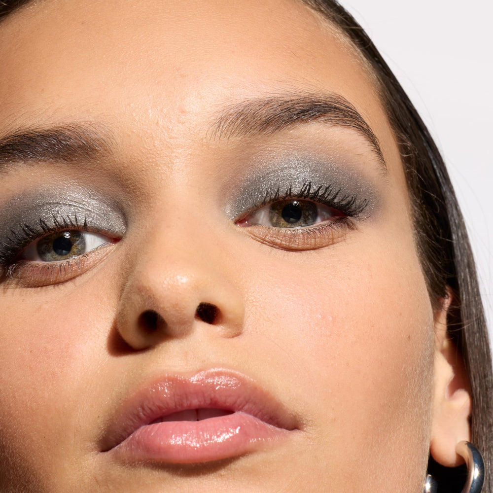 L'Oreal Paris Le Shadow Stick on eyelid illustrating metallic finish benefit
