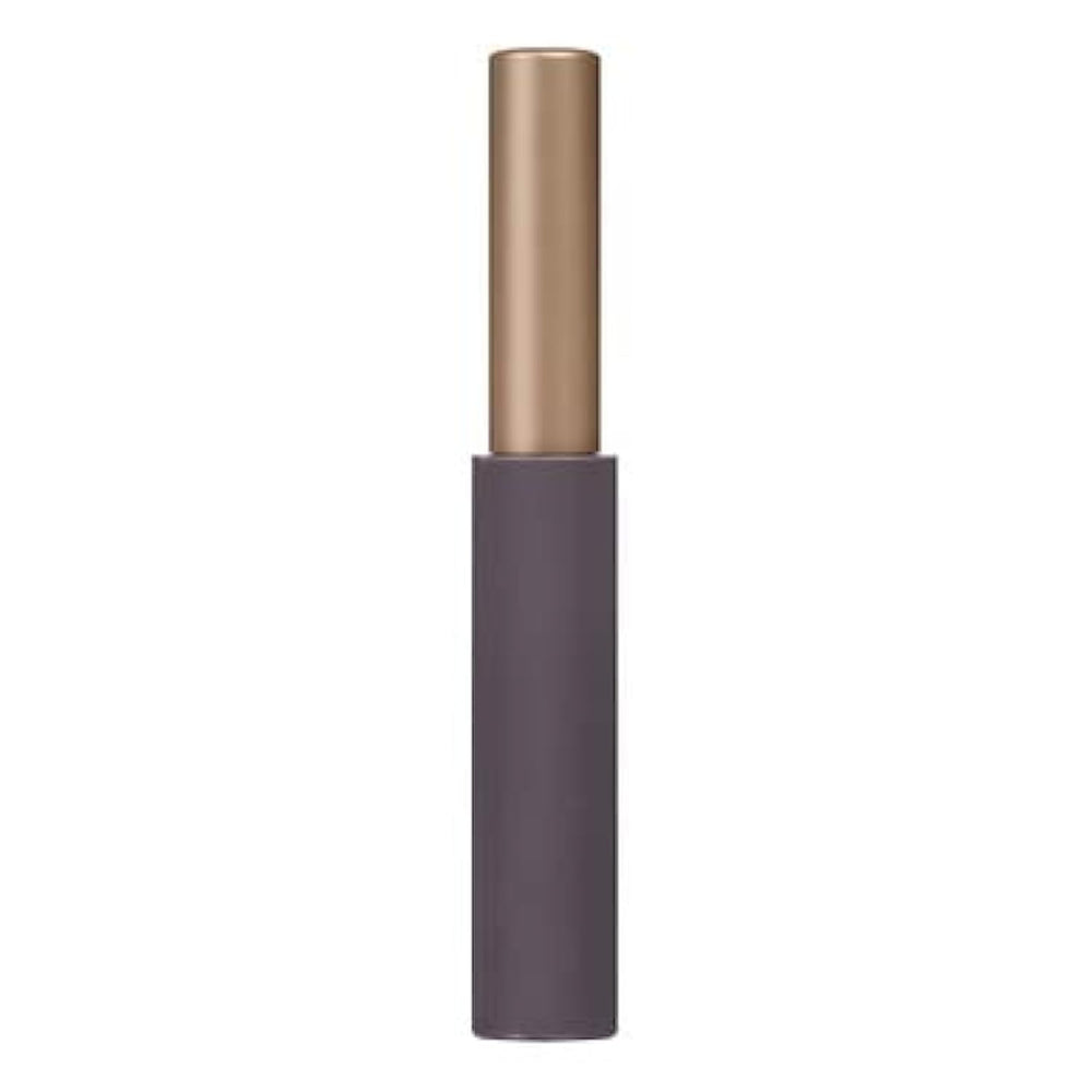 L'Oreal Paris eyeliner paired with Voluminous mascara for dramatic eyes