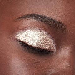 L'Oreal Paris worn in daytime natural look demonstrating subtle sheen for everyday wear