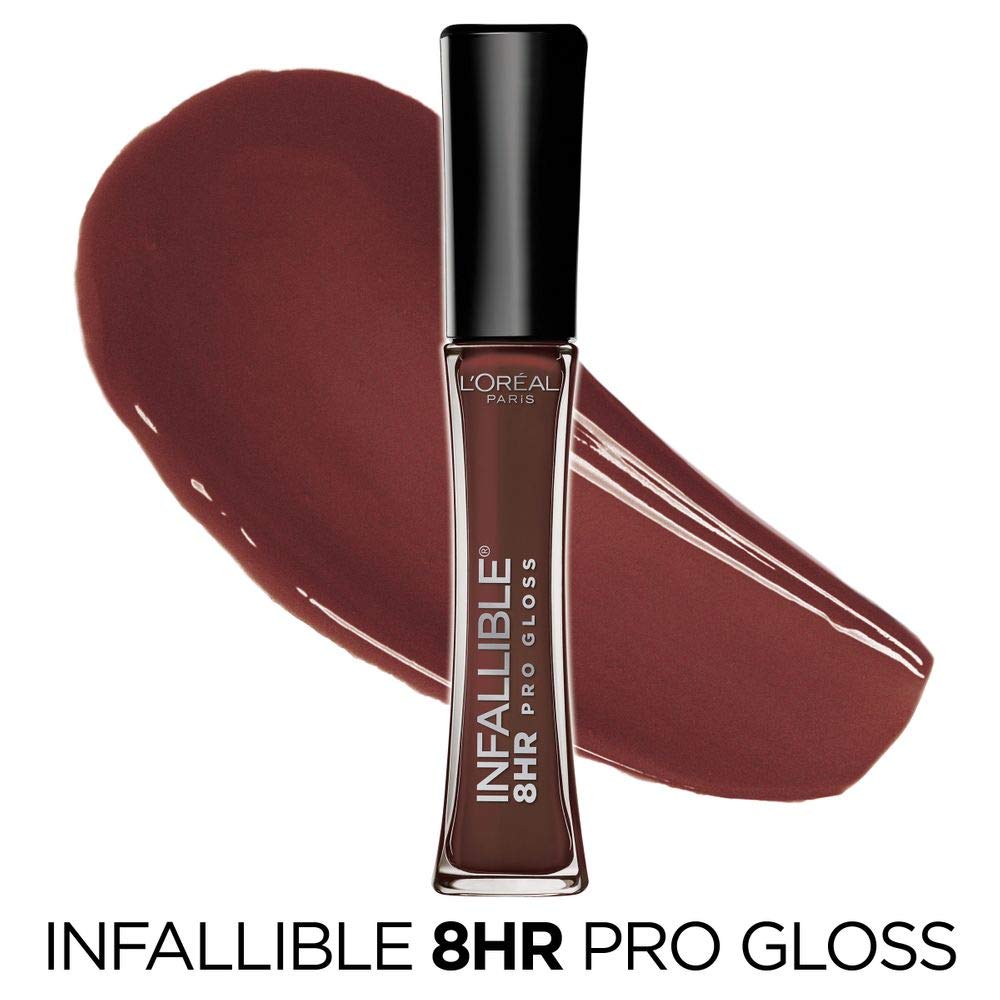 L'Oreal Paris closeup of Petit Coeur applicator for precise application