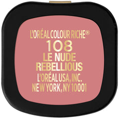 L'Oreal Paris lifestyle image of wearer with matte lips showing long-wear confidence